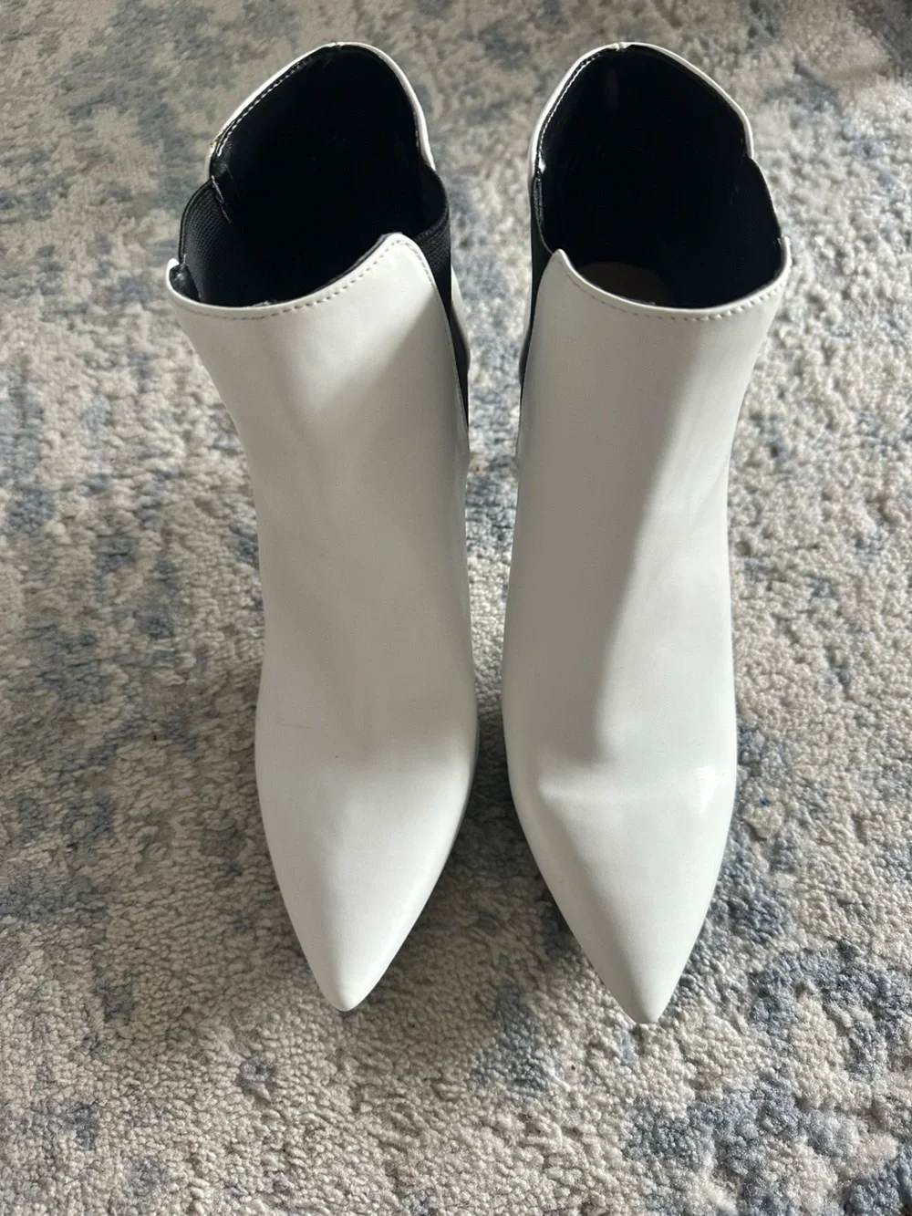 INC International ConceptsWhite Ankle Boots with Black Elastic Panel 9.5